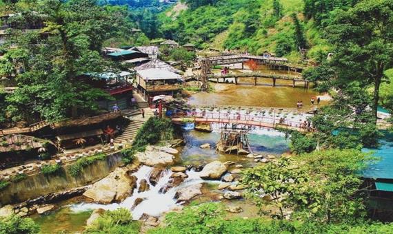 貓貓村 Cat Cat Village